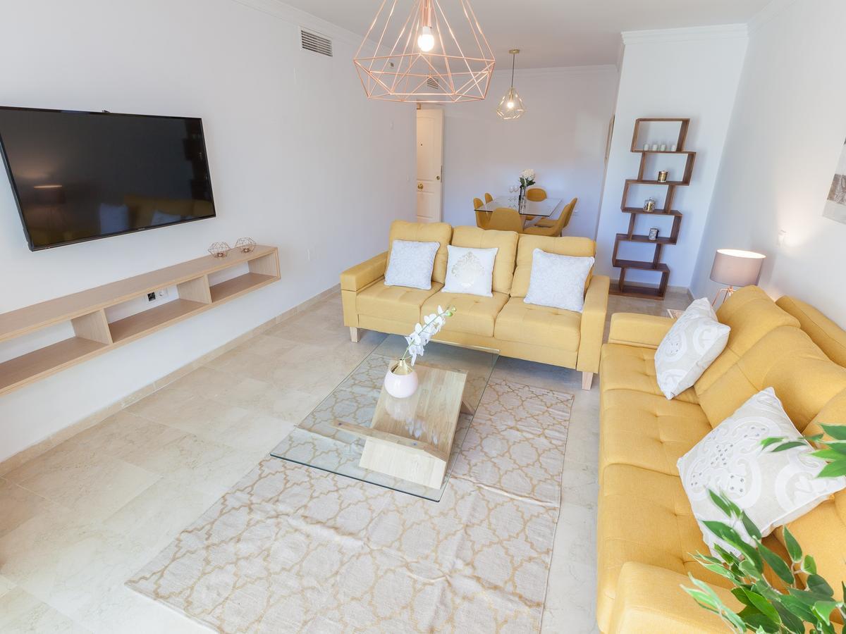 Vacation Marbella I Contemporary Central Apartment, Swimming-Pool, 24-7 Security, A Minute From The Marina, The Sea And Luxury Shopping المظهر الخارجي الصورة