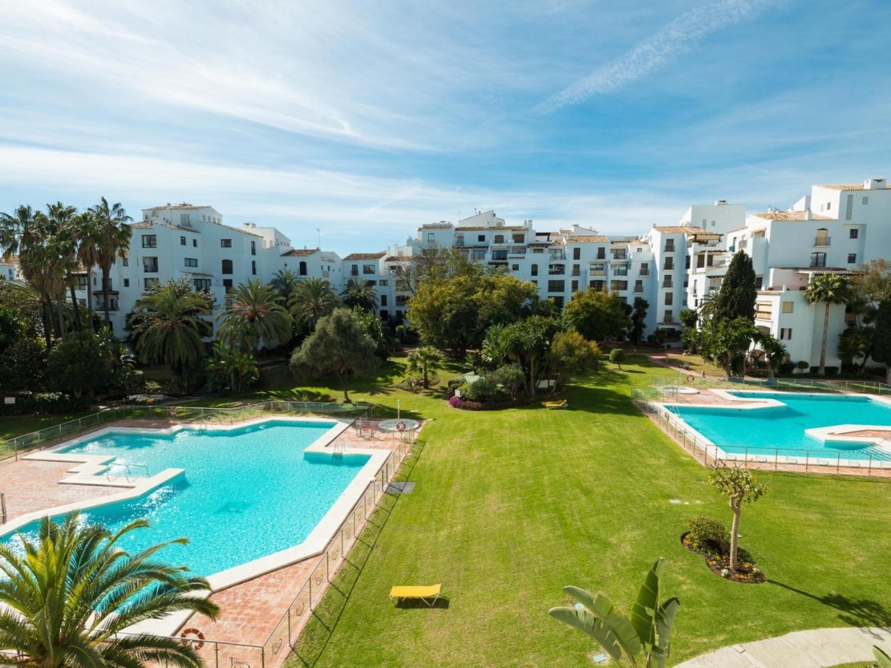 Vacation Marbella I Contemporary Central Apartment, Swimming-Pool, 24-7 Security, A Minute From The Marina, The Sea And Luxury Shopping المظهر الخارجي الصورة